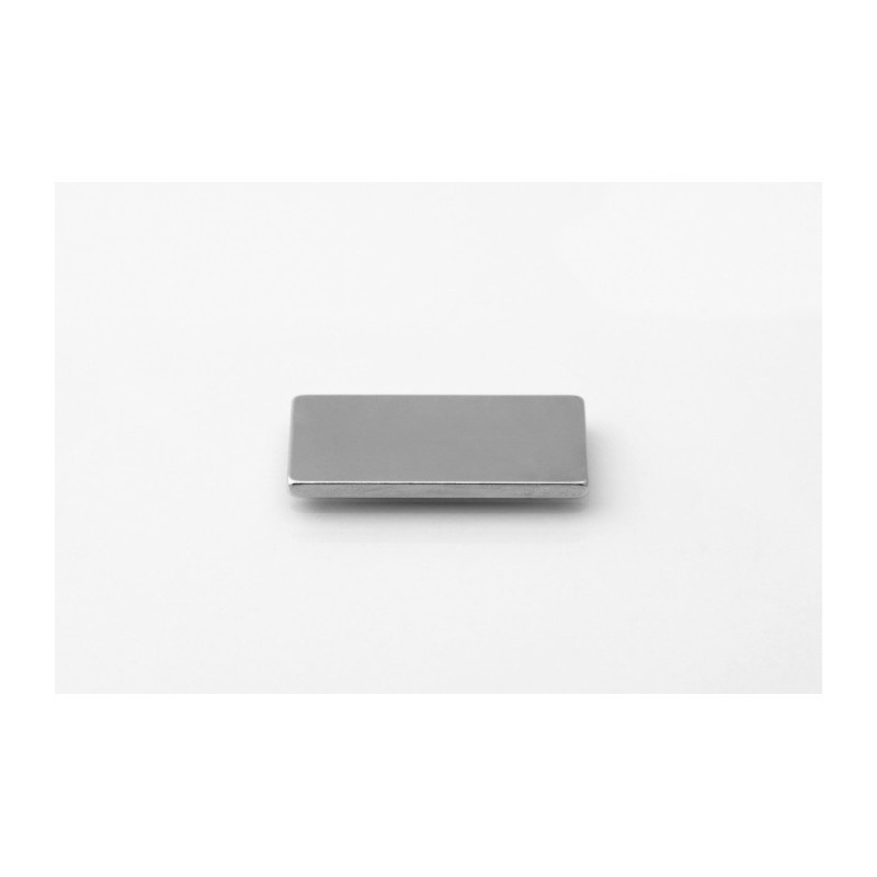 aimant néodyme plat MPL 30x15x2 N38 megamix.sk