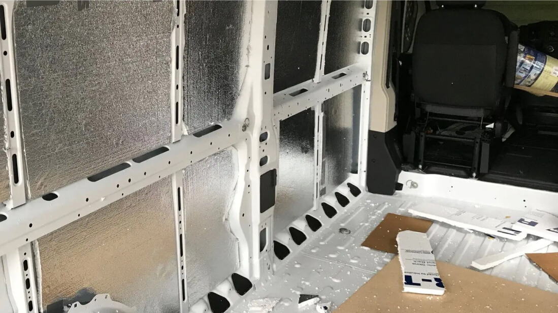 Isolation thermique des véhicules utilitaires