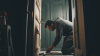 Comment insonoriser une porte d'entrée en bois ou en métal ?